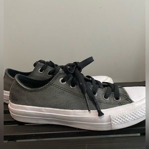 Converse All Stars shoes. Youth size 5